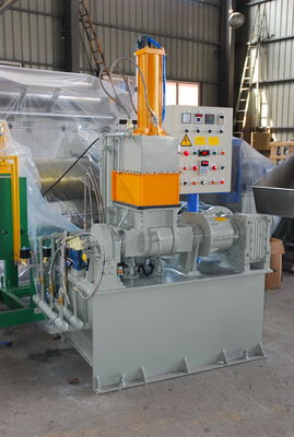 Máquina de esmagamento de borracha de laboratório de 5 l Pe Eva Sbr